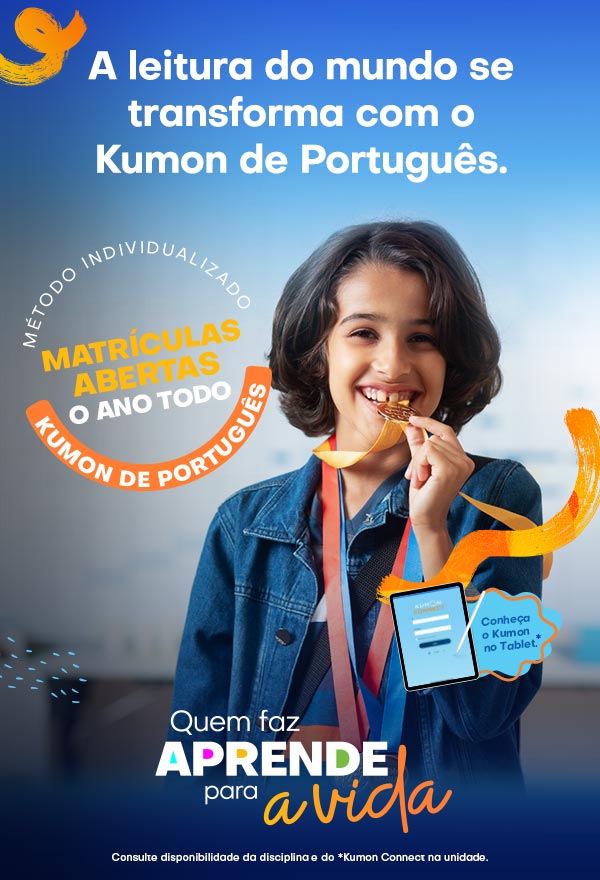 Aluno do Kumon sorrindo e segurando uma medalha, simbolizando o sucesso no aprendizado de Português com o Kumon