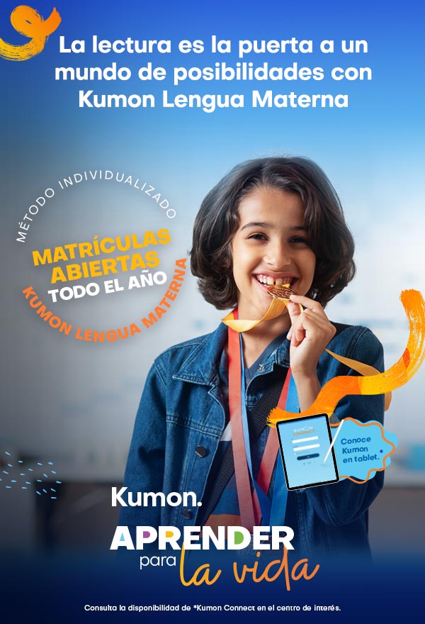 Alumno de Kumon sonriendo y sosteniendo una medalla, simbolizando el éxito en el aprendizaje del idioma con Kumon.