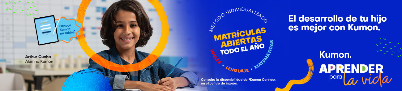 Estudiante contento con materiales de Kumon, promocionando la inscripción continua en unidades franquiciadas para cursos a medida de inglés, matemáticas y lenguaje.