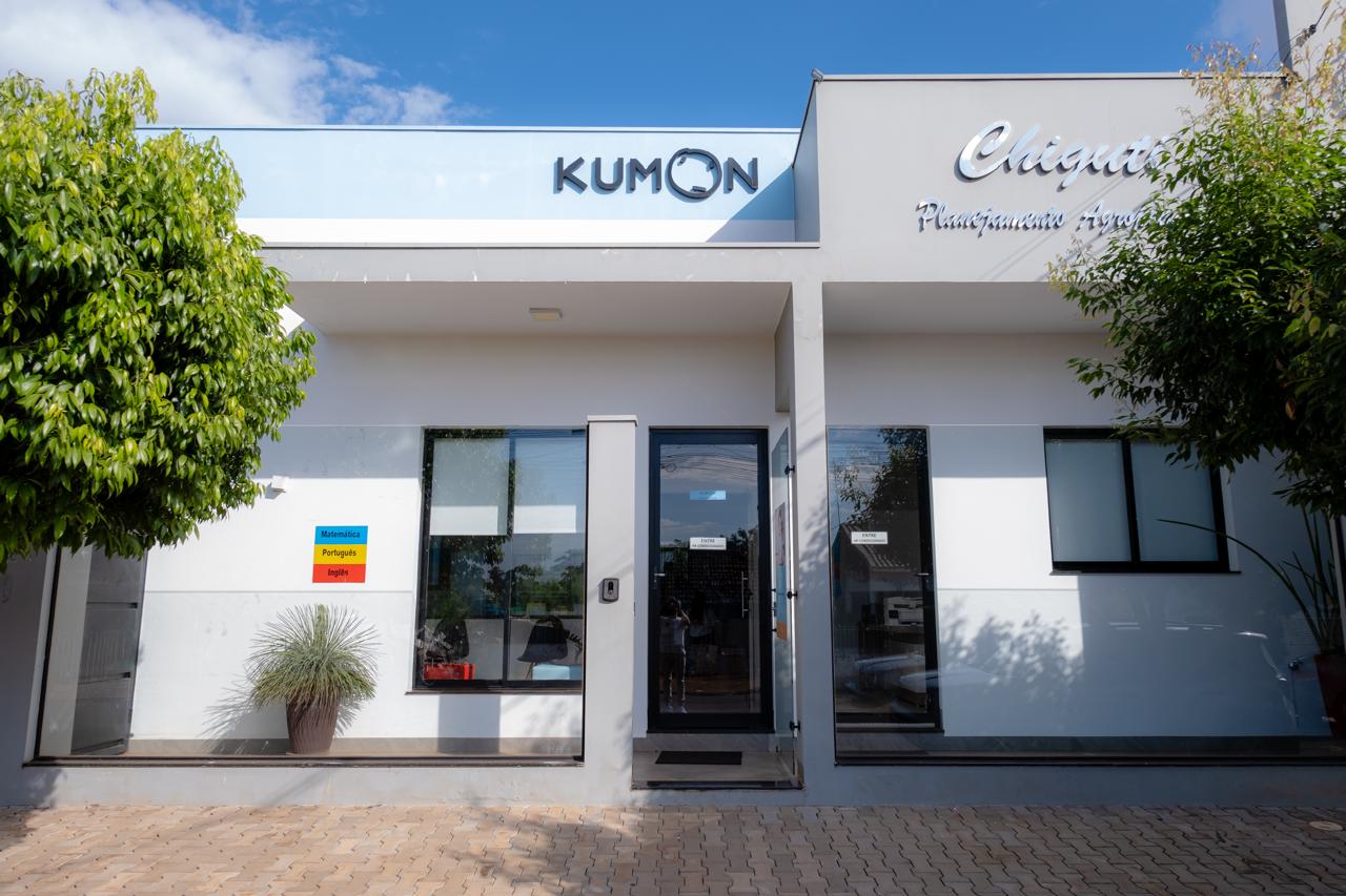 Fachada do Kumon Ubirata