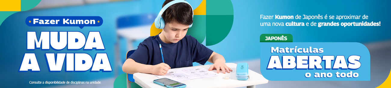 Criança estudando com material Kumon promovendo o curso de japonês Kumon com matrículas abertas o ano todo