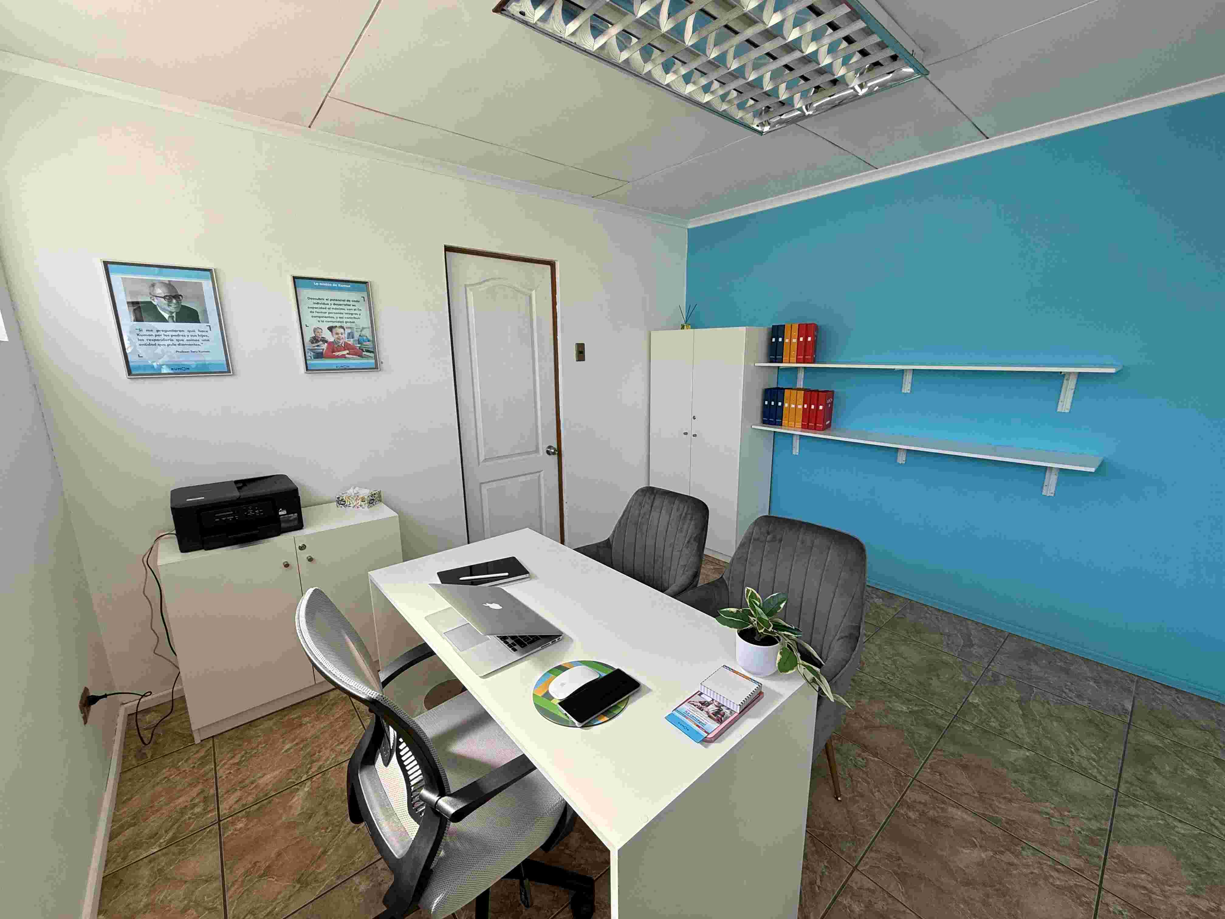 Sala de clases del centro Kumon Coelemu
